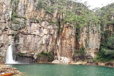 Seven Dead, 3 Missing After Rock Face Collapses On Top of Motor Boats at Brazilian Waterfall