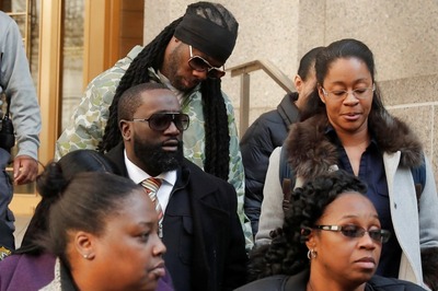 Epstein Suicide: Charges Dropped Against Jail Guards Who Falsified Records