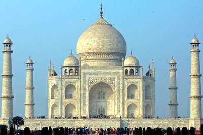 Great Wall of China, Taj Mahal Top Picks Among Seven World Wonders for Desi Travelers