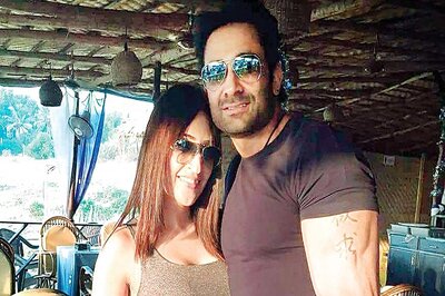 Air Hostess Who Jumped From Delhi Home Had Recently Learnt Husband Was Divorcee