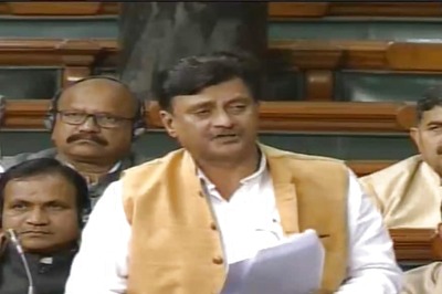 Speaking Sanskrit Keeps Diabetes and Cholesterol at Bay, Says BJP MP Ganesh Singh in Parliament