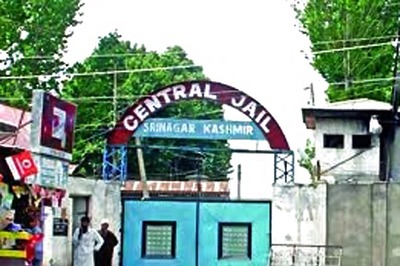 NIA Raids Srinagar Central Jail, Seizes Pakistan Fag and Jihadi Material