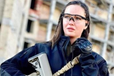 Anastasia Lenna, Former Miss Grand Ukraine, Sends Out Message by Holding Soft Gun Amid Russian Invasion