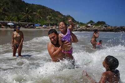 After 7 Months, It's Back To The Beach For Some Venezuelans