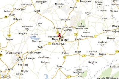 3 cops take bribe to allow liquor sale, arrested