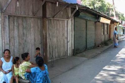 Shutdown halts Darjeeling, Gorkha team heads for Delhi