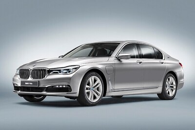 BMW to unveil its eco-friendly high-tech sedan at Geneva Motor Show 2016