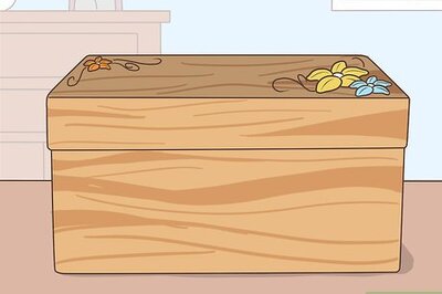 How to Celebrate Your Daughter's First Period