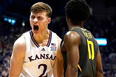No. 10 Kansas Quickly Builds Huge Lead, Routs No. 8 Baylor