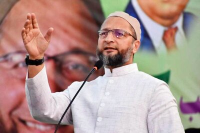 AIMIM Chief Welcomes Walk-in Vaccination Move
