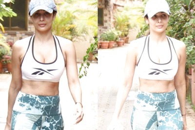 Malaika Arora Flaunts Her Toned Physique as She Gets Clicked In Athleisure Outfit; See Pics