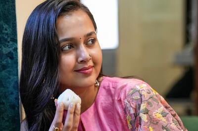 Tejasswi Prakash Relishes Modaks, Decks Up In Pink For Ganesh Chaturthi Celebrations