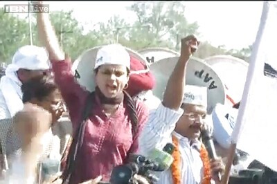 LS polls: Arvind Kejriwal undertakes road show in Chandni Chowk