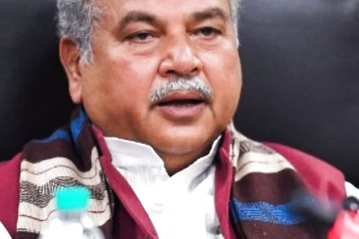 Centre Agrees to Farmers Demand of Decriminalising Stubble Burning, Says Agriculture Minister