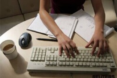 Quit illegal download or lose web access: French govt