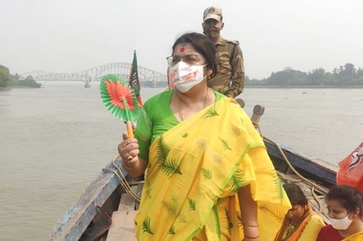 BJP MP Locket Chatterjee Faces Protest; Governor Accuses Police Of Inaction
