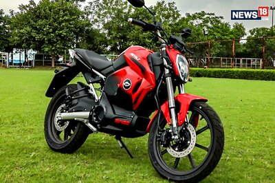 Revolt RV400 Electric Motorcycle Price Hiked to Rs 1.04 Lakh Due to Rise in Input Costs