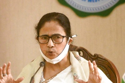 UP Will See One-on-one Fight Between BJP, SP with Akhilesh Yadav Winning: Mamata Banerjee