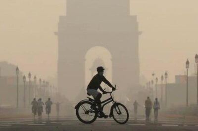 Delhi Records Minimum Temperature of 10.4 Deg C; Air Quality 'Very Poor'