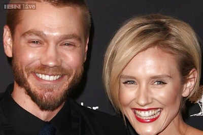 Michael Murray and Nicky Whelan part ways