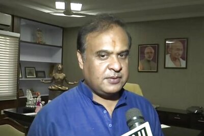 Himanta Sarma, Two Other Assam Ministers Shown Black Flags by AASU