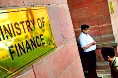 Finance Ministry Warns IAS, IPS Officers of Stringent Action for Giving Wrong Info to Centre on Borrowing