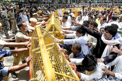 Sachin Pilot Among Cong Leaders Detained; Delhi Police Deny Forcibly Entering AICC Office | Top Points