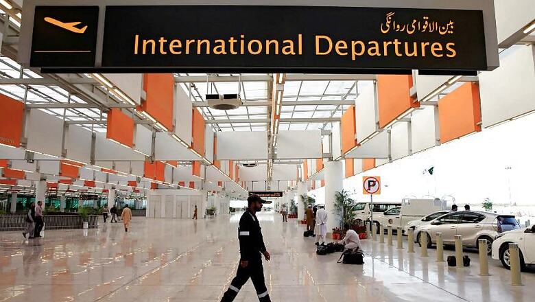 Pakistan Partially Opens Airspace for West-bound Flights from India