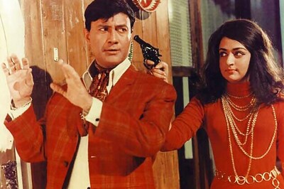 Fans mourn Dev Anand's demise