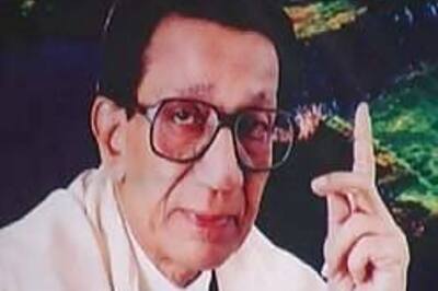 Amitabh-bashing is sheer stupidity: Bal Thackeray