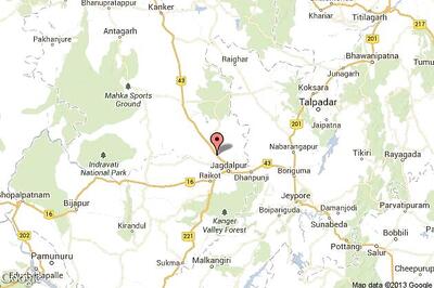 2 security personnel killed in encounter with Naxals