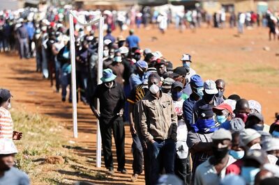 S.African President Ramaphosa Eases Covid-19 Restrictions To Lowest Level