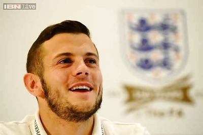 Pietersen, Wilshere engage in Twitter war over nationality