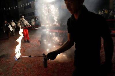 'Aren't Cars Worse?' SC Rethinks Ban on Firecrackers, Says People Can't be Rendered Jobless