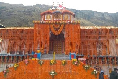 Badrinath Temple: Portals Open Amid Lockdown, First Puja Performed on Behalf of PM Modi