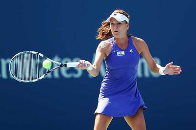 Second seed Radwanska cruises into second round
