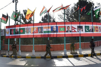 Pakistan to go Ahead With SAARC Summit Despite Boycott by Members