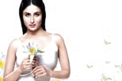 I just want to act my age: Kareena