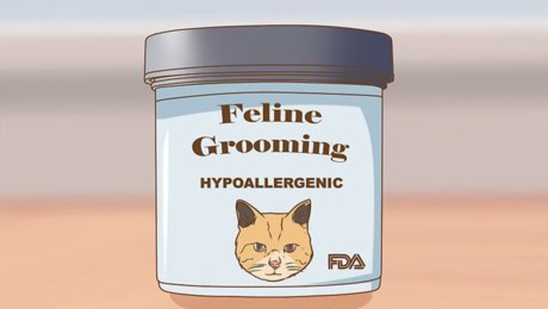 How to Choose Hypoallergenic Feline Grooming Products