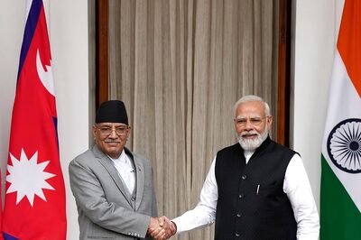 India, Nepal Resolve to Address Boundary Dispute Amicably; Ink Raft of Pacts to Broadbase Ties