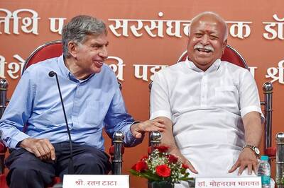 Ratan Tata Meets Mohan Bhagwat at RSS Headquarters in Nagpur