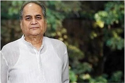 Rahul Bajaj Steps Down as the Chairman of Bajaj Auto, Niraj Bajaj to Take Over
