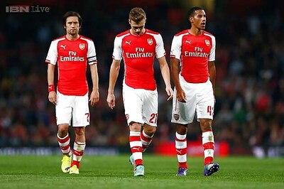 Arsenal out of League Cup, Liverpool advance