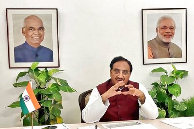 HRD Min Ramesh Pokhriyal Guarantees Non-clashing Schedule for UPSC NDA and JEE Main Exam 2020