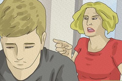 How to Identify & Cope with a Narcissistic Mother