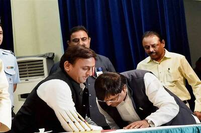 Chandrapal, Aide of Rape Accused UP Minister Prajapati, Surrenders