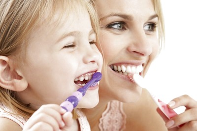 National Dentist’s Day 2023: Brushing, Flossing, and Other Tips for Cleaner Teeth