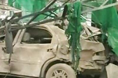 Bomb blast rocks Pak high security area, 8 dead