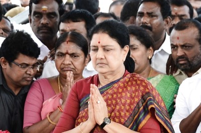 Day After Meeting Sasikala, OPS's Brother O Raja Expelled from AIADMK