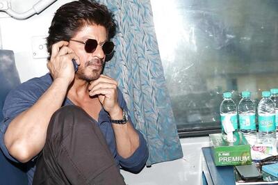 Case Filed Against Shah Rukh Khan For Rioting, Damaging Rly Property